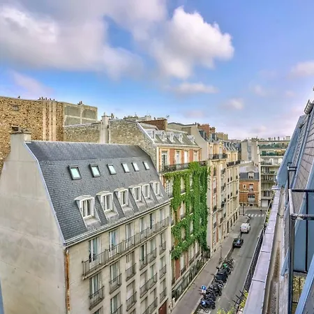 Magnifique Avec Balcon Proche De La Place Du Trocadero * Parigi
